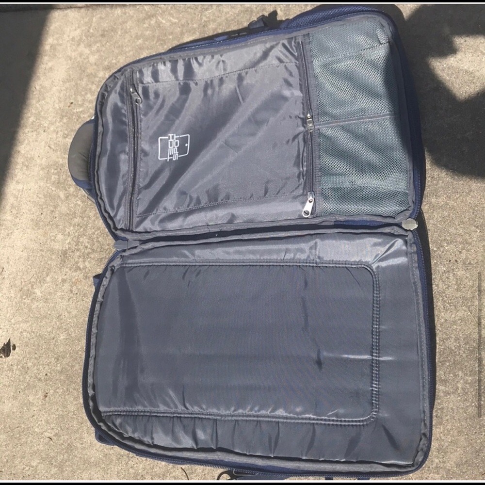 Backpack - Picture 4 of 6
